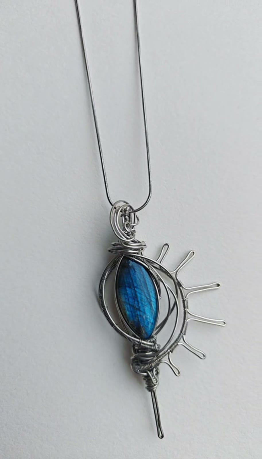 Labradoriet Wire Wrapped Hanger Ketting
