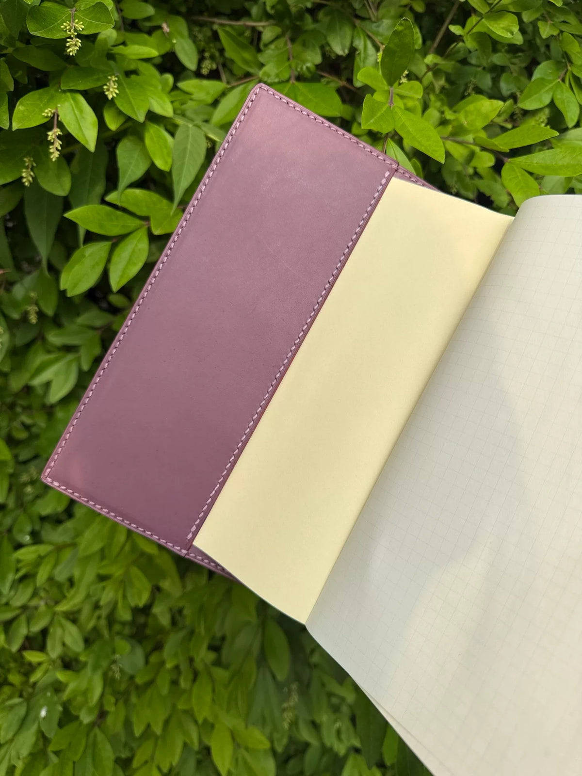 Copertina per quaderno A5 in pelle artigianale lavanda