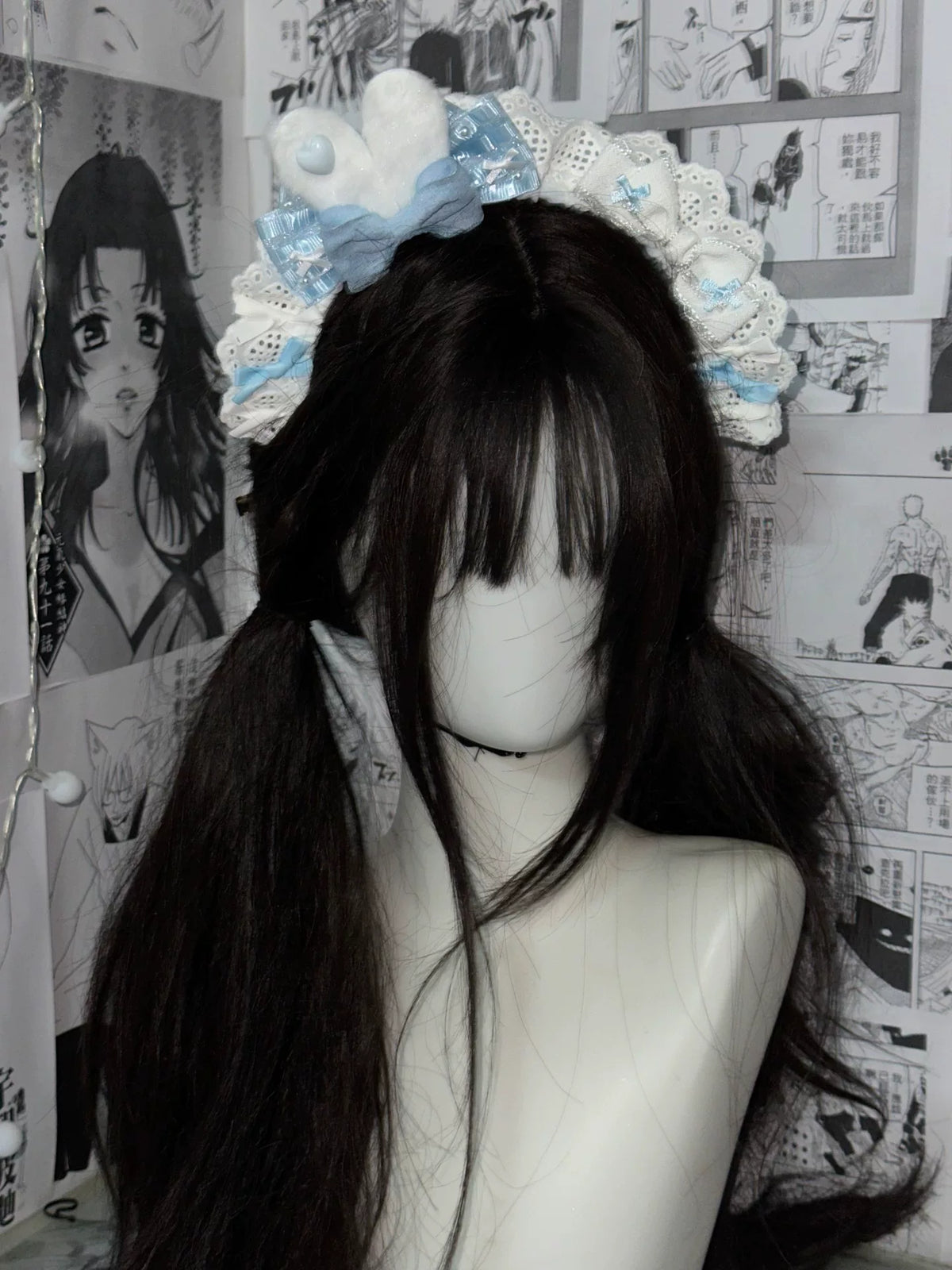 Bandeau lapin en dentelle blanche avec nœuds bleus
