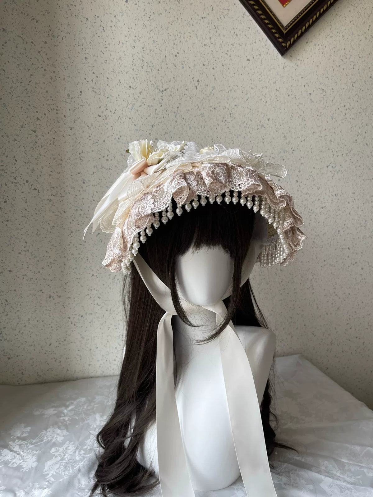 Cappellino Lolita in Bianco Latte e Champagne