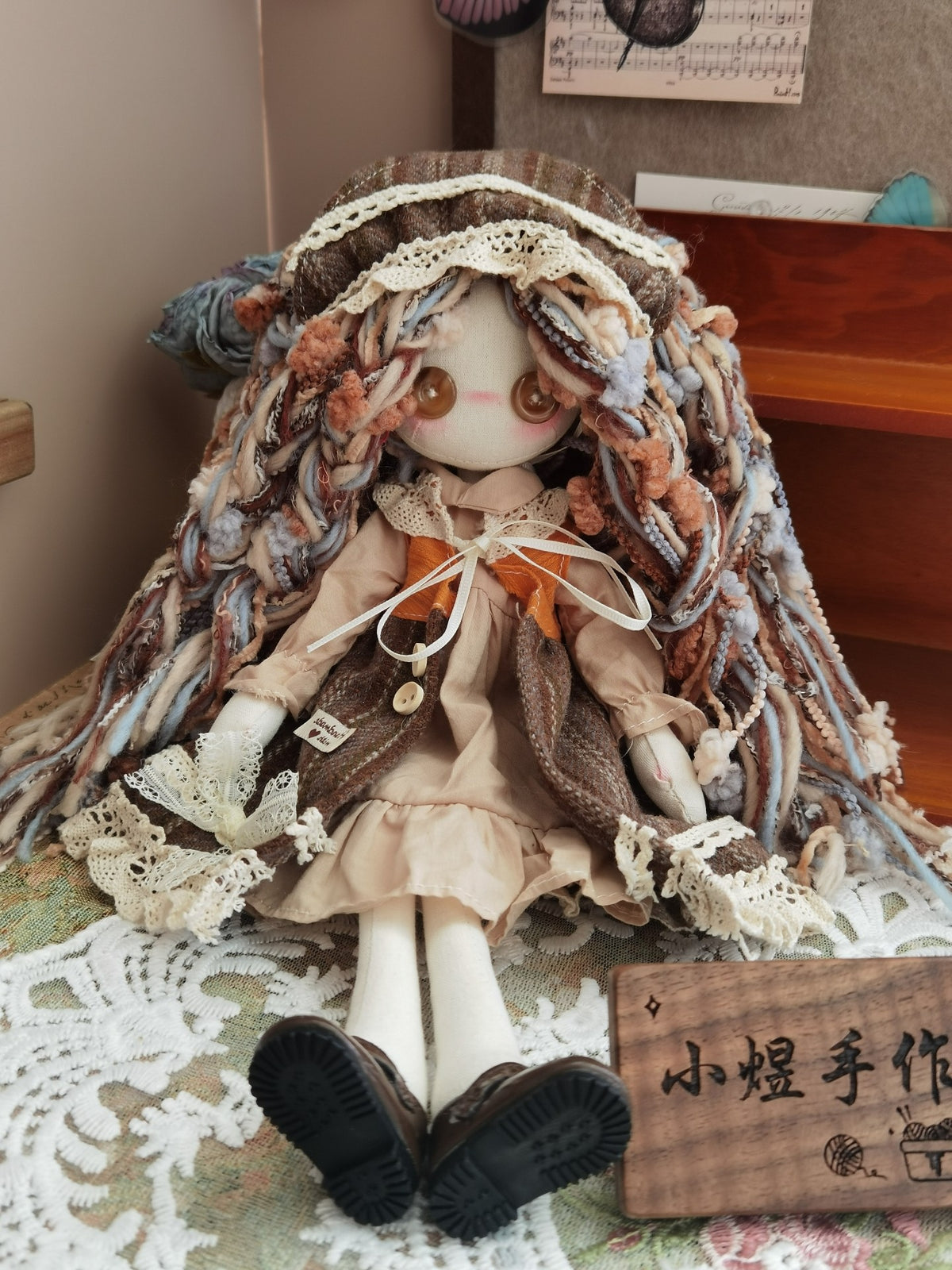 Button-Eyed Doll Ghost Mom 30cm