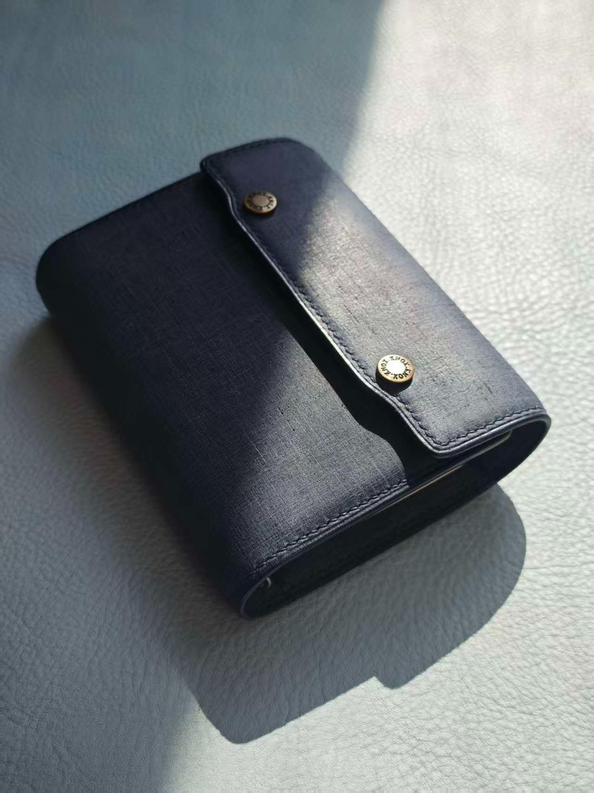 M5 Tri-Fold Notebook Cover Charcoal Leather
