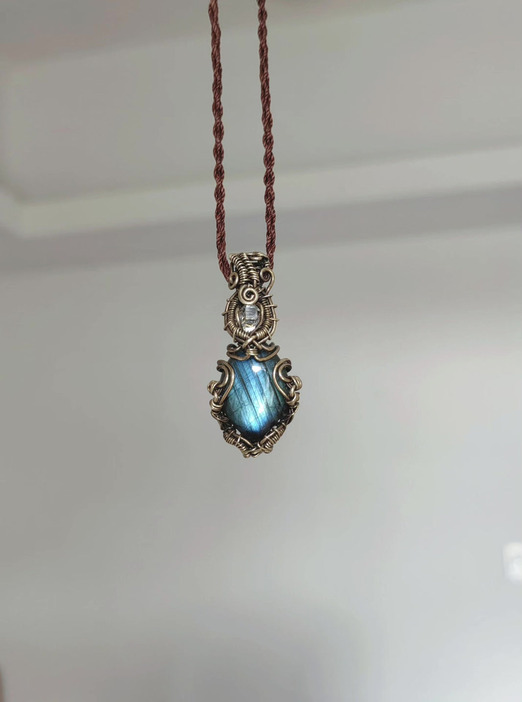 729894719739 - Image 1