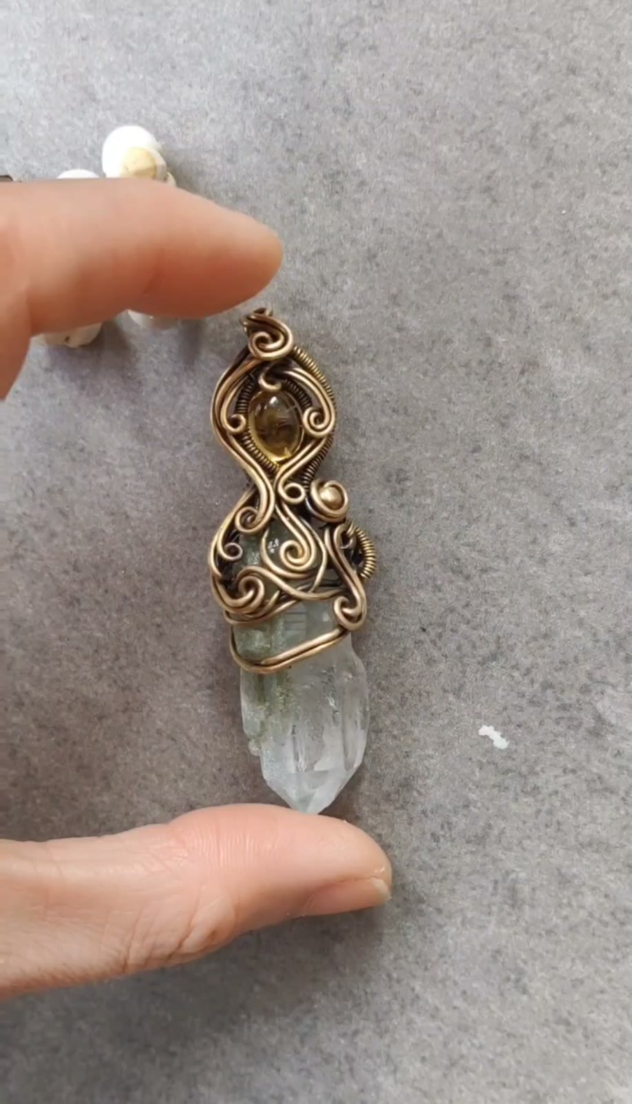 Groene Phantom Kwarts Wire Wrapped Hanger