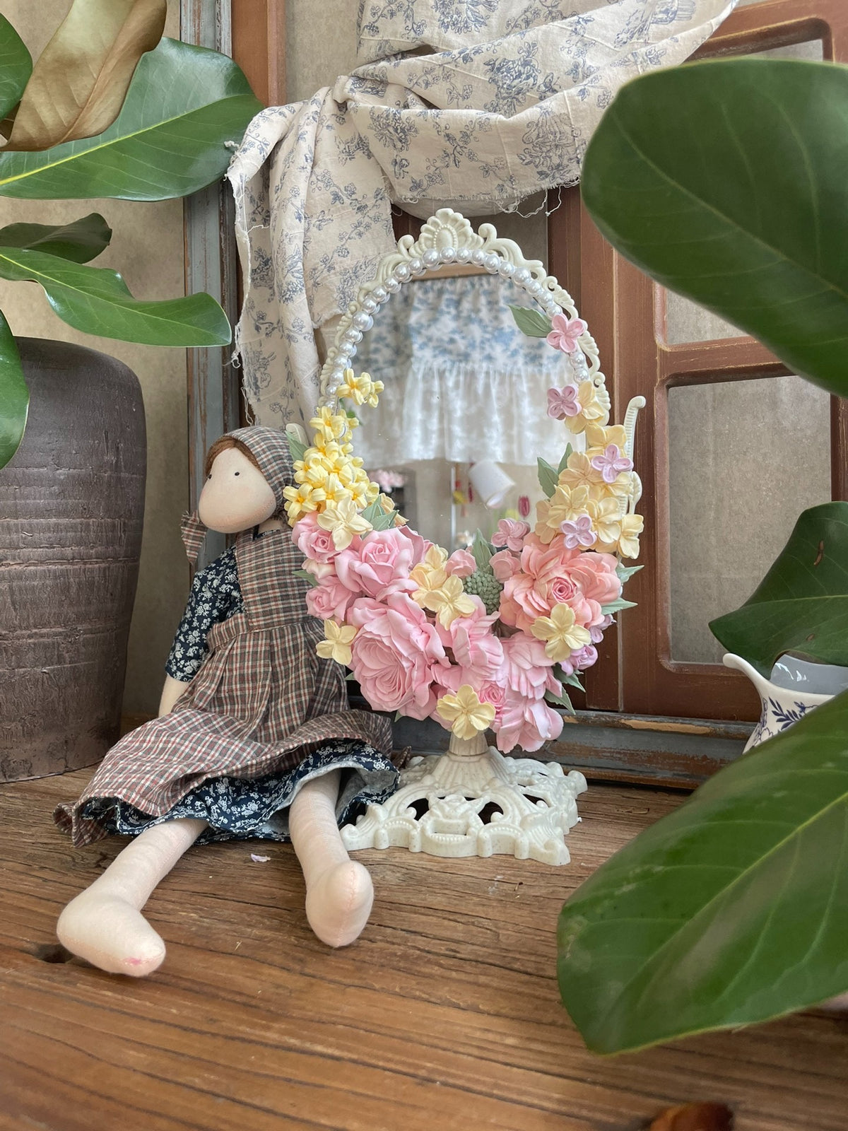Clay Flower Decorated Oval Mirror