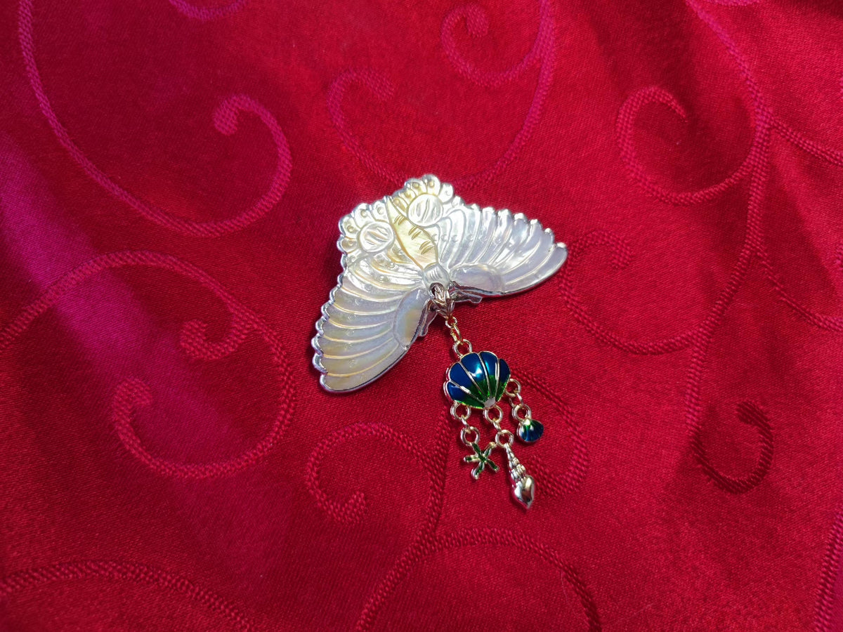Shell Butterfly Tassel Brooch