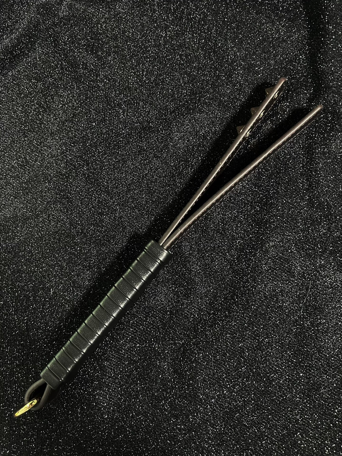 黒ライチ型押し牛革 ダブルストラップ ハンドヘルドパドル