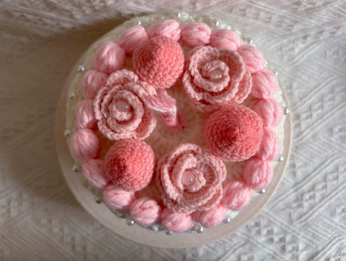 Crochet Peach Cake Storage Box