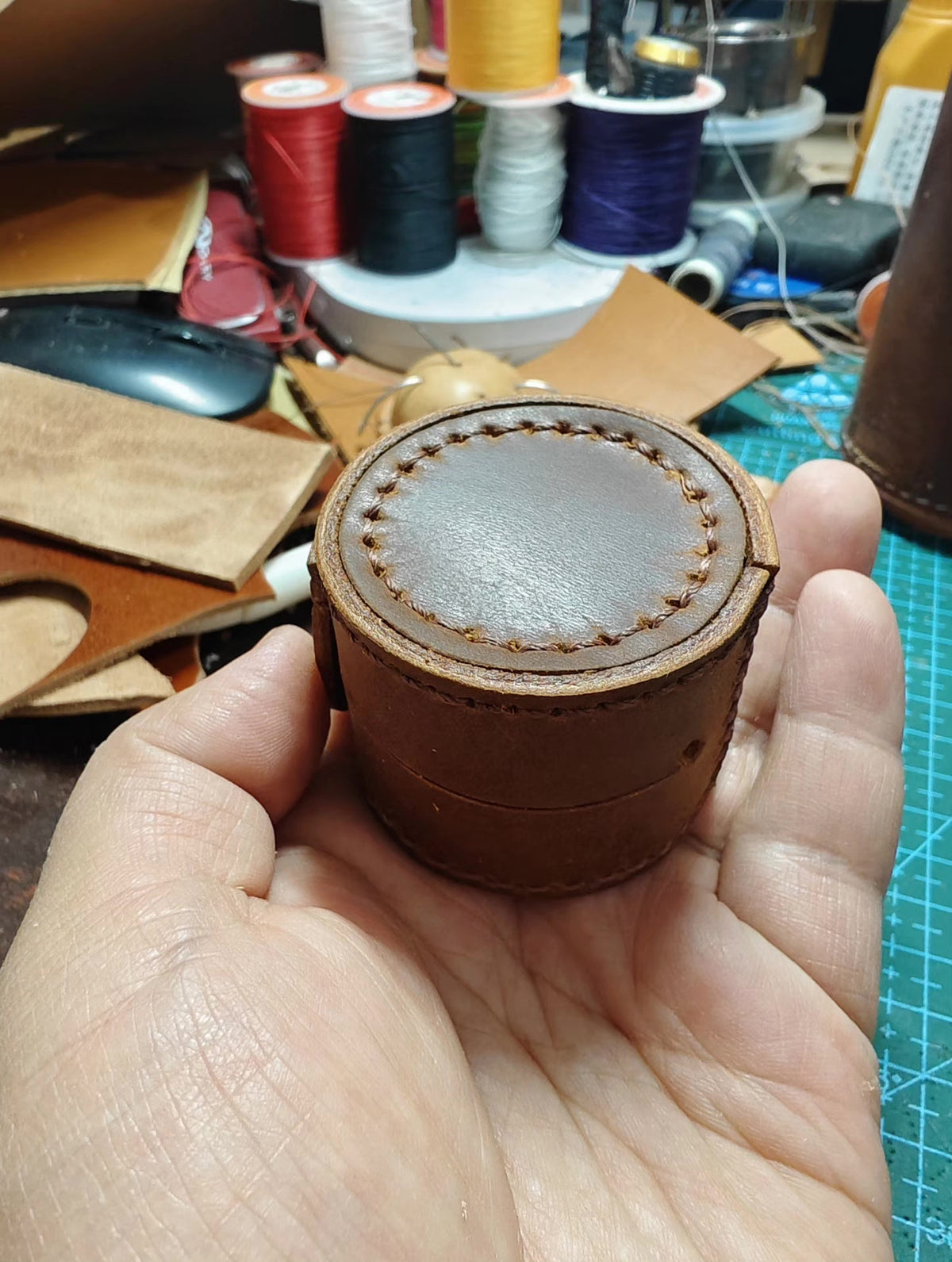 Vegetable Tanned Leather Thumb Ring Case