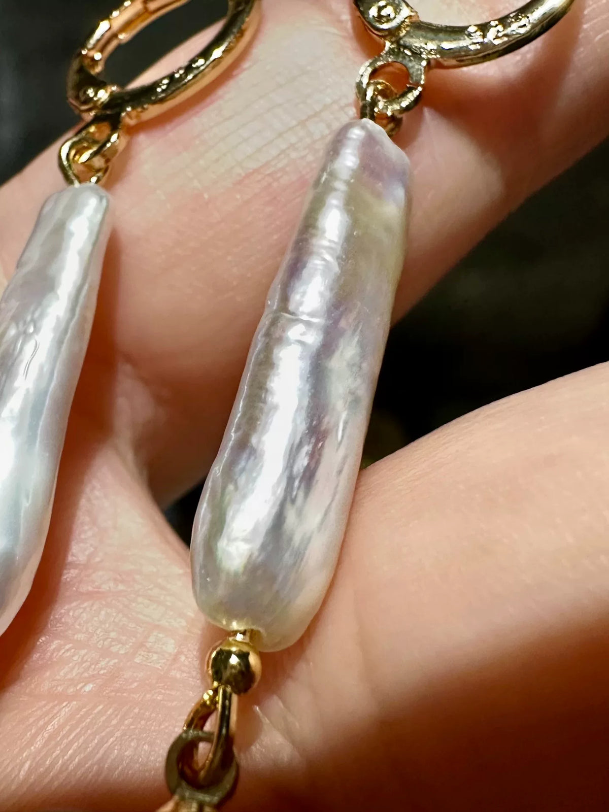 Brincos de Argola com Coração de Cristal e Pérola Dourado