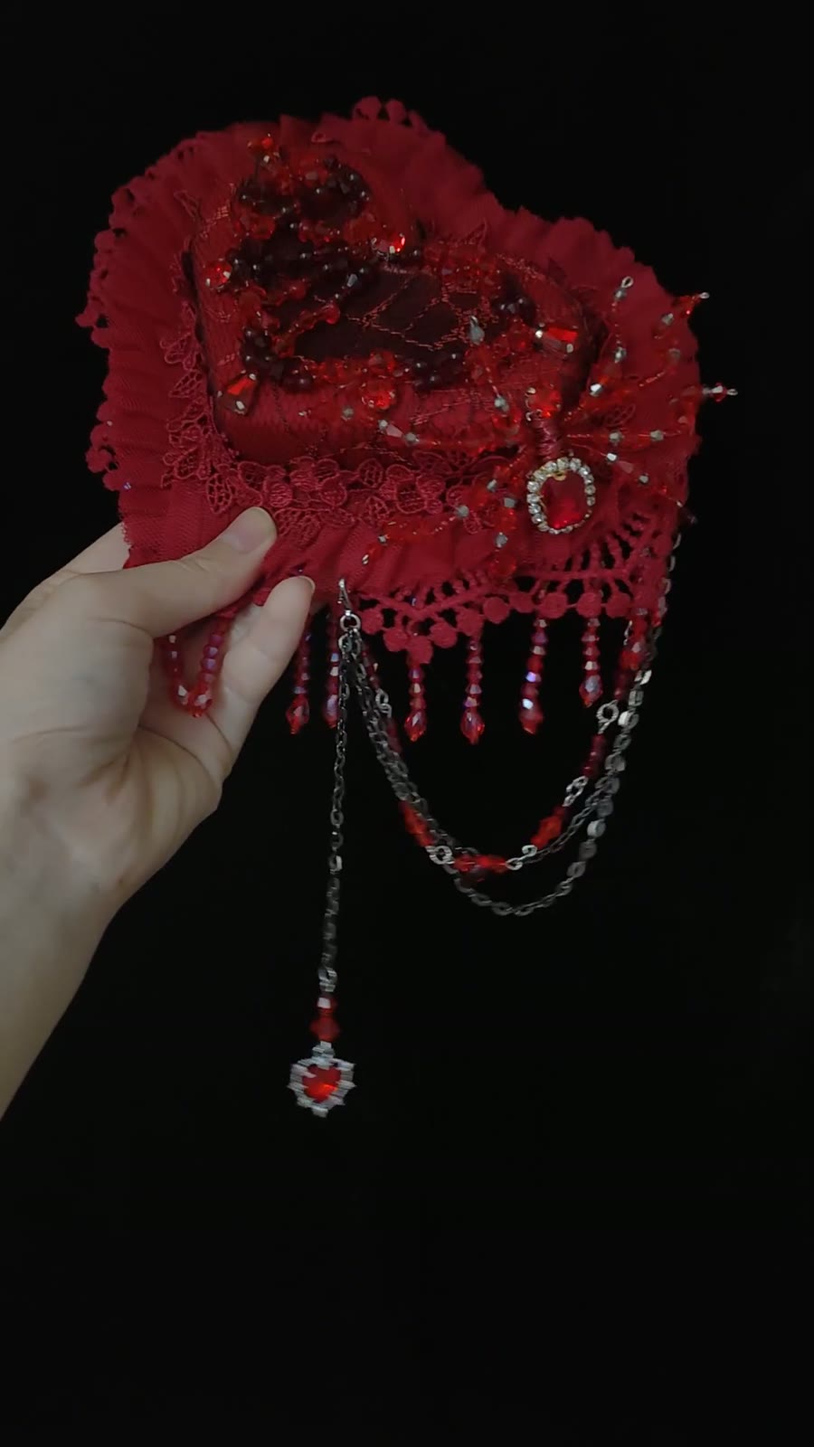 Gotische Rode Ruby Spinnenweb Hart Fascinator