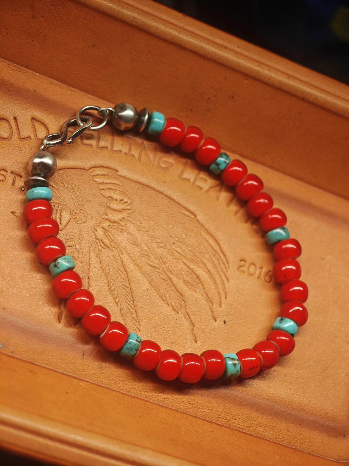 Armband aus rotem Glas und Türkisperlen 925 Silber