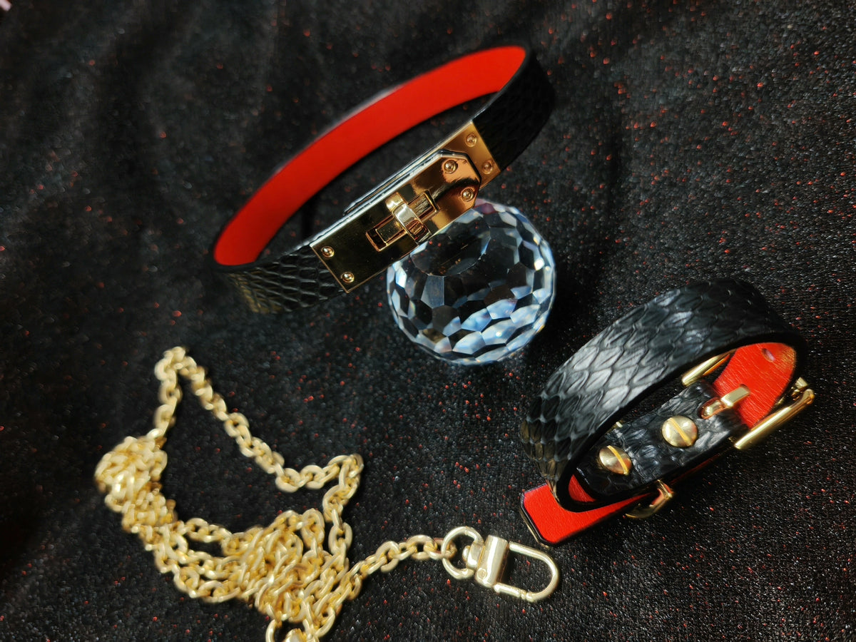 Conjunto de Coleira e Pulseira para Animais em Pele Preta Textura de Serpente