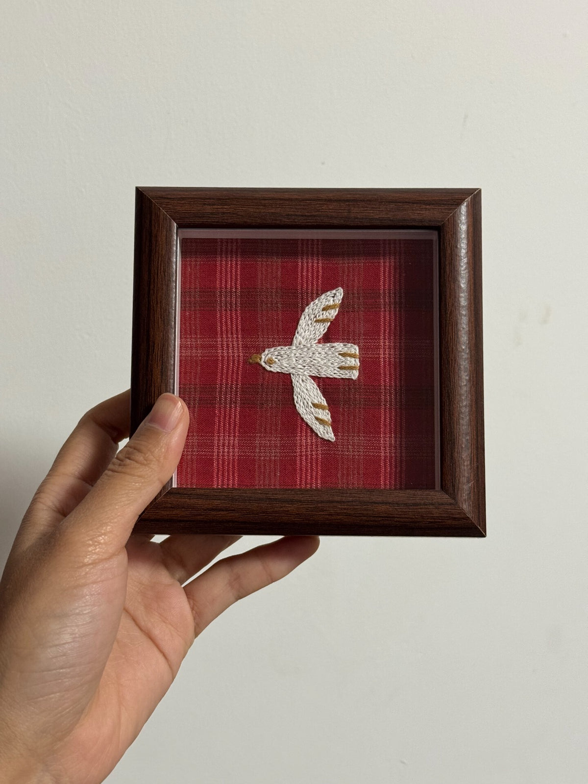 Broderie d'oiseau encadrée 4 pouces, décor mural