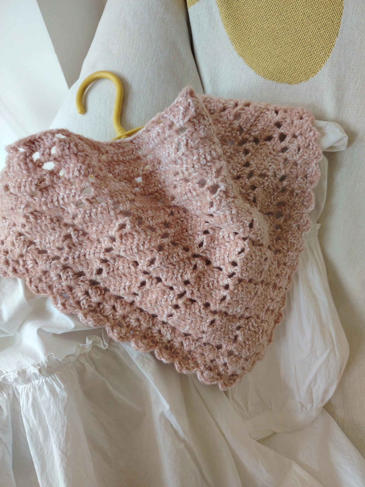 Handmade Knit Triangular Scarf Shawl Pink Cotton Blend