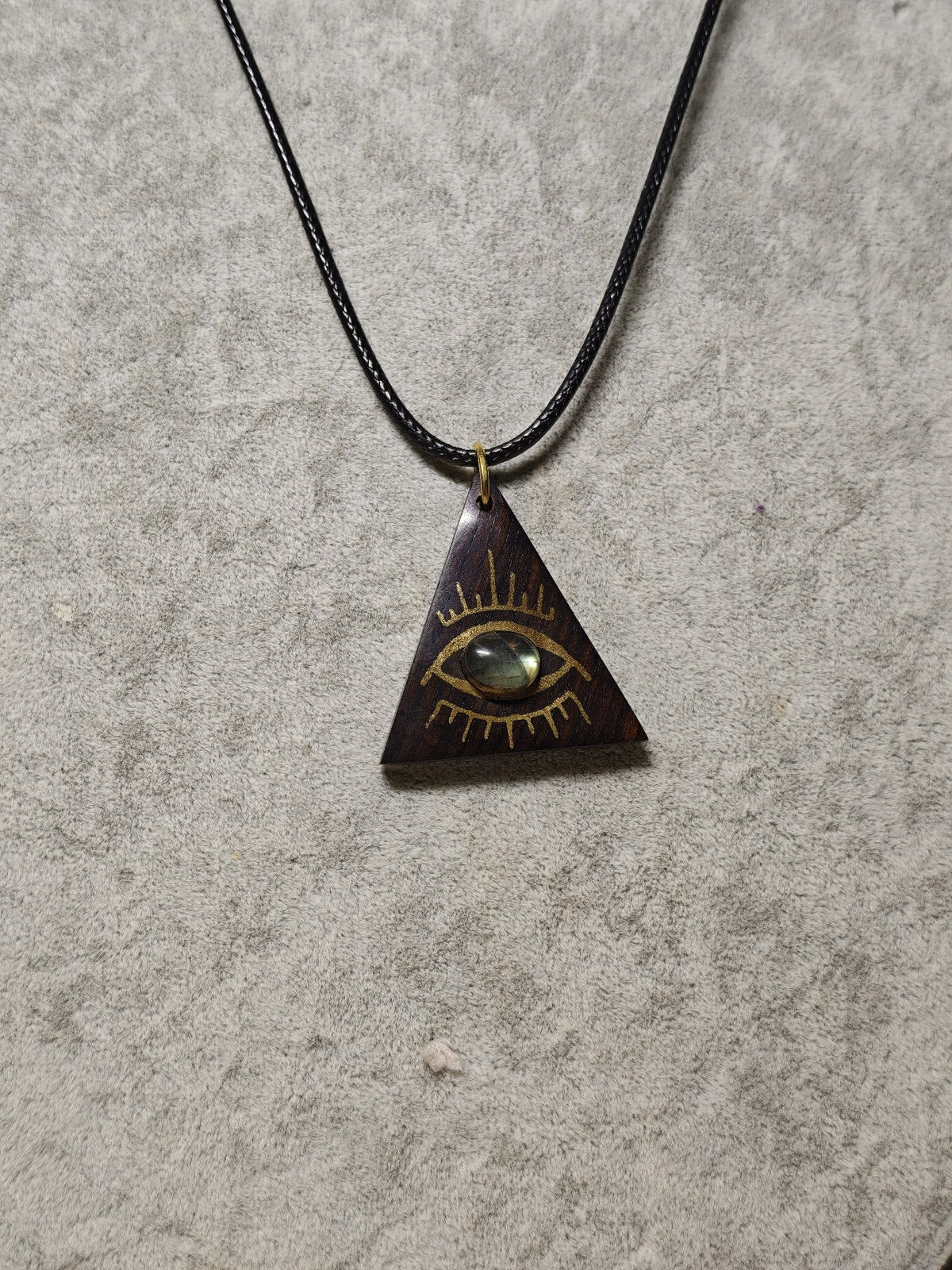 Black Ebony Eye Totem Labradorite Pendant