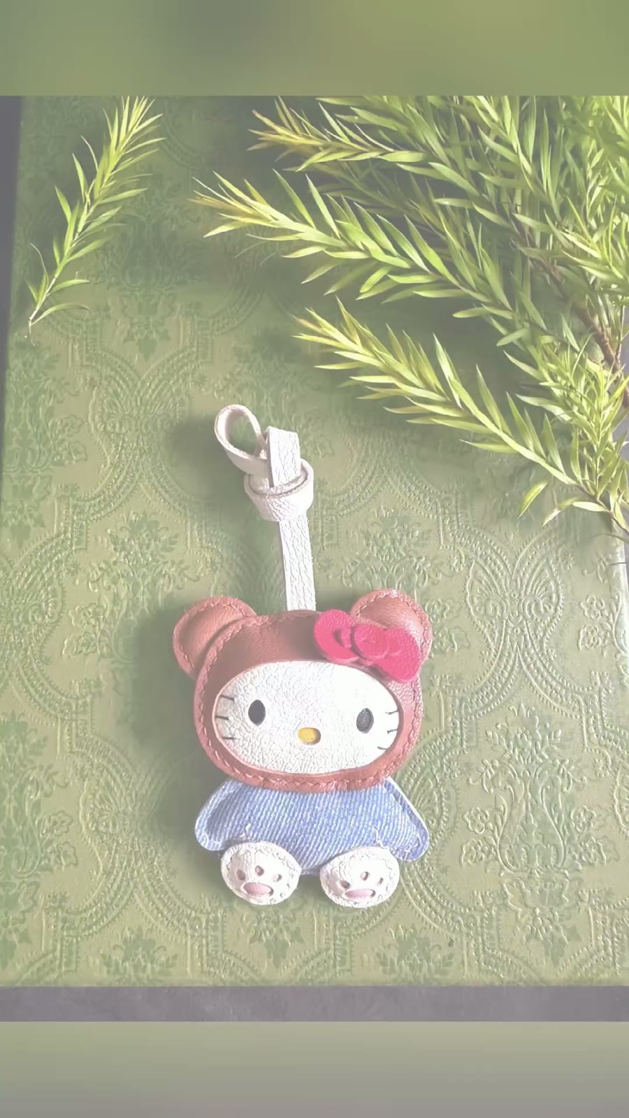 Hello Kitty Pink Leopard Leather Charm
