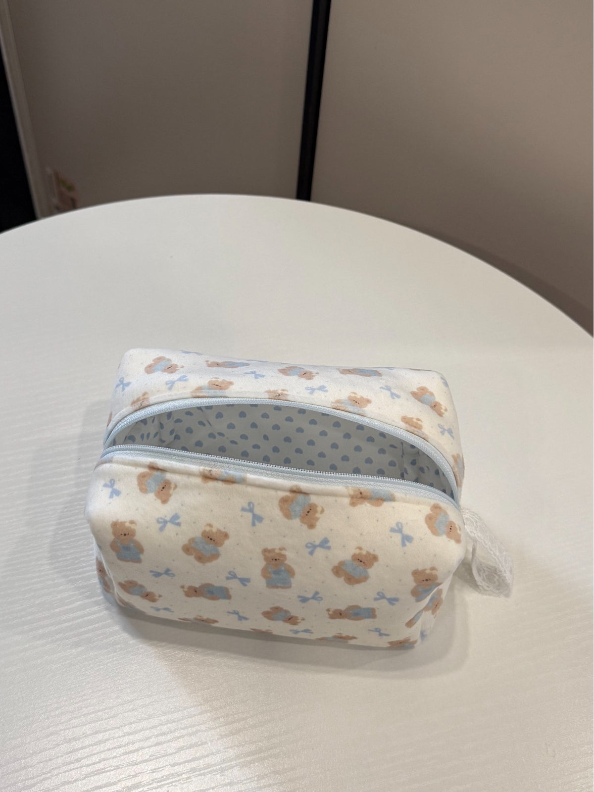 ふわふわテディベアのメイクポーチ