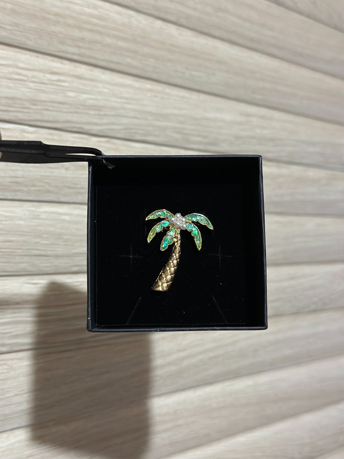 Coconut Tree Shell Inlay Brooch