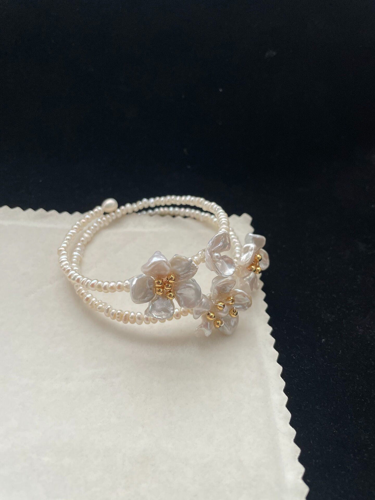 Bracciale in Perle Naturali Floreale Multi-Trefoli