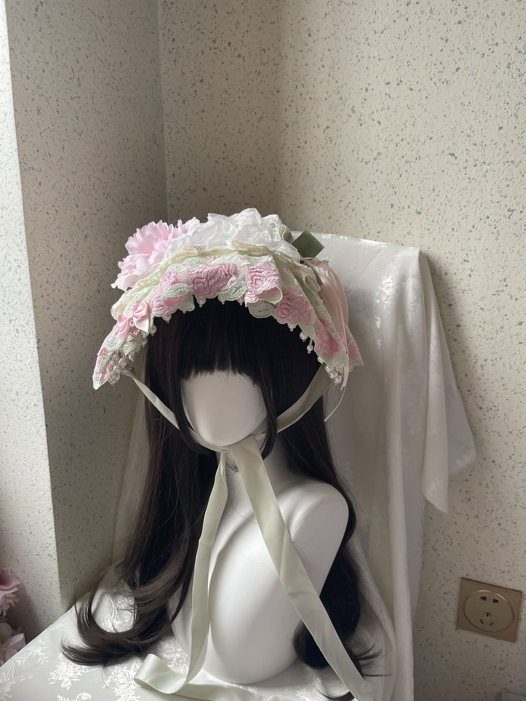 1033618520828 - Image 1