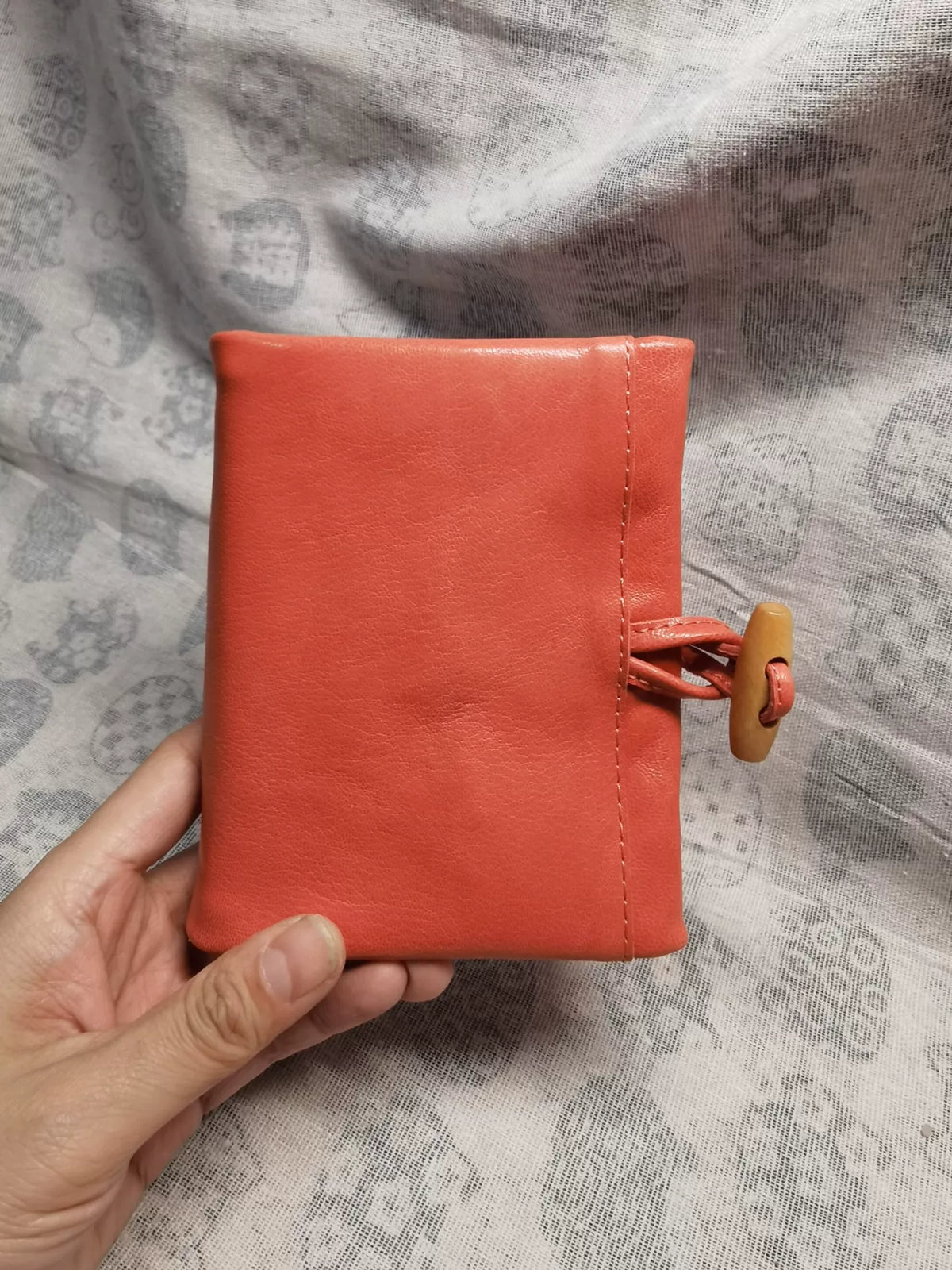 A7 planner cover van geitenleer grapefruit rood