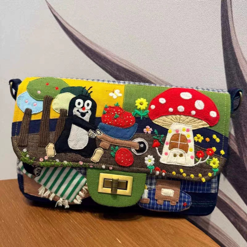 Handgemachte Schultertasche mit Patchwork und Stickerei