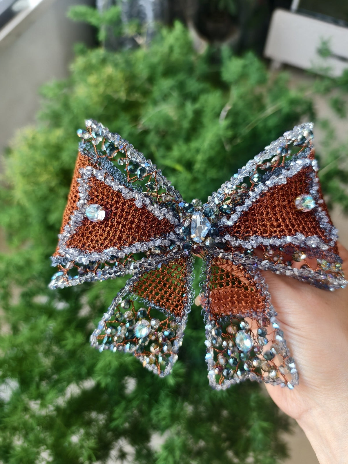 Butterfly Mesh Beaded Parallel Hair Clip