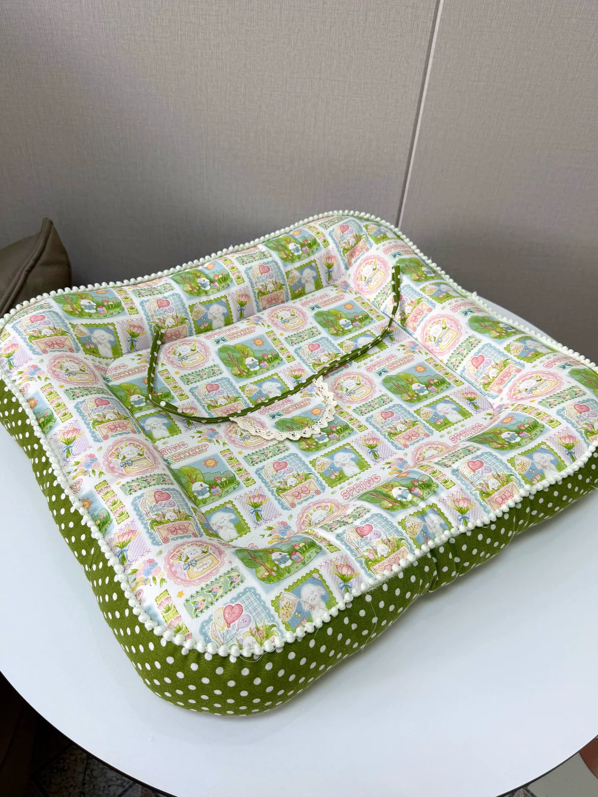 Rectangular Cotton Canvas Cat Bed with Spring Print