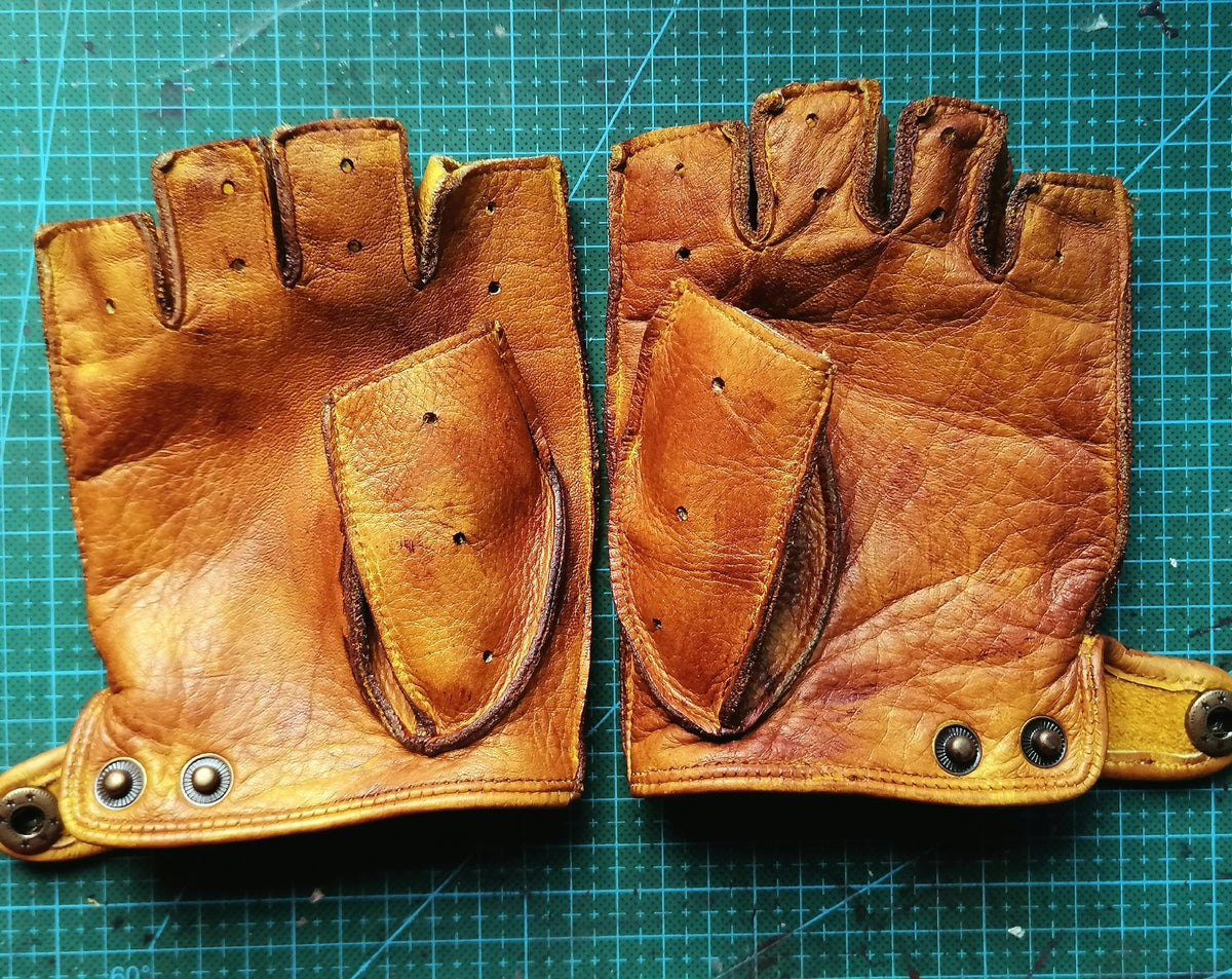 Handcrafted Leather Fingerless Gloves with Painted Skull
