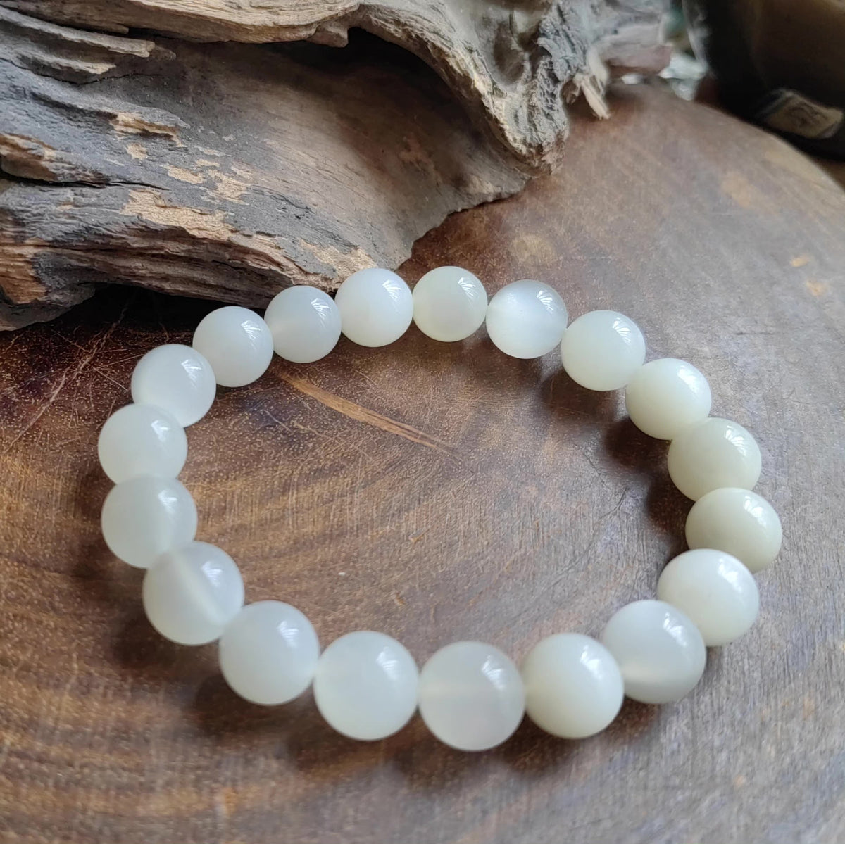 Braccialetto con perline bianco latte White Moonlight