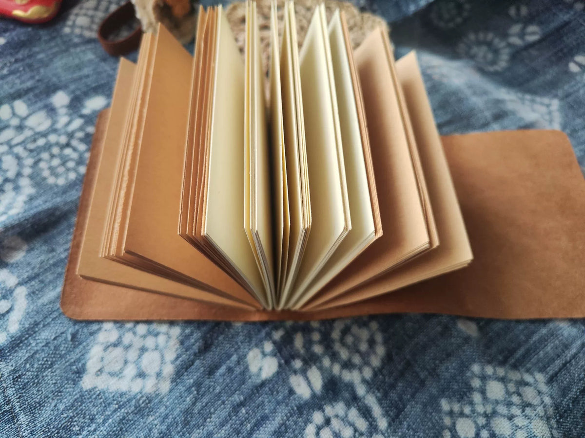 Echt runderleren zakdagboek met 192 pagina's