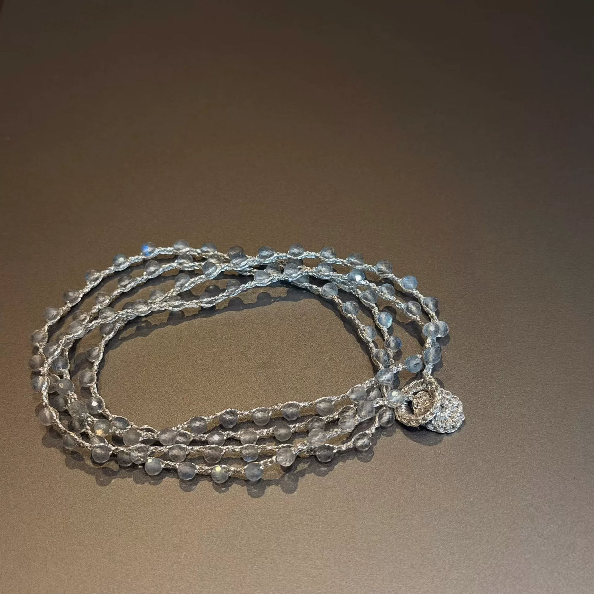 Bracelet-colier crocheté à la main en labradorite