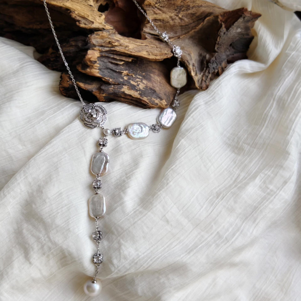 Camellia Flower Pearl Lariat Necklace