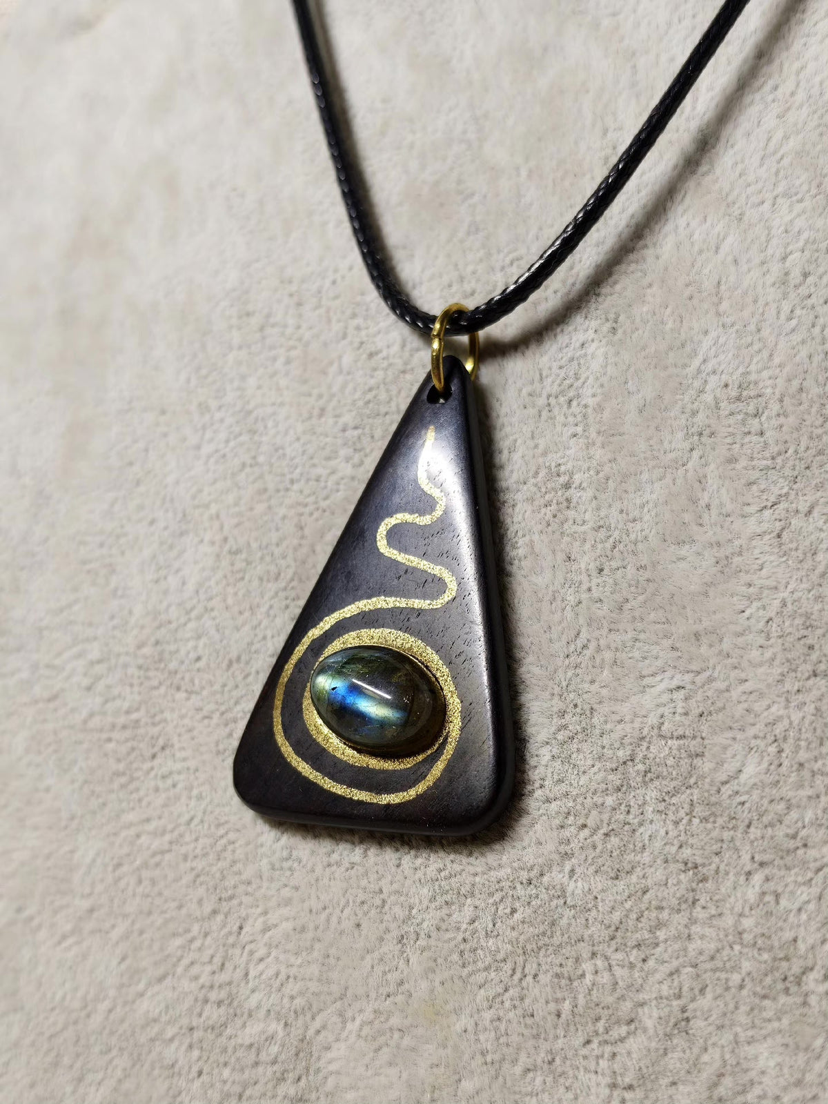 Black Ebony Labradorite Eye Pendant
