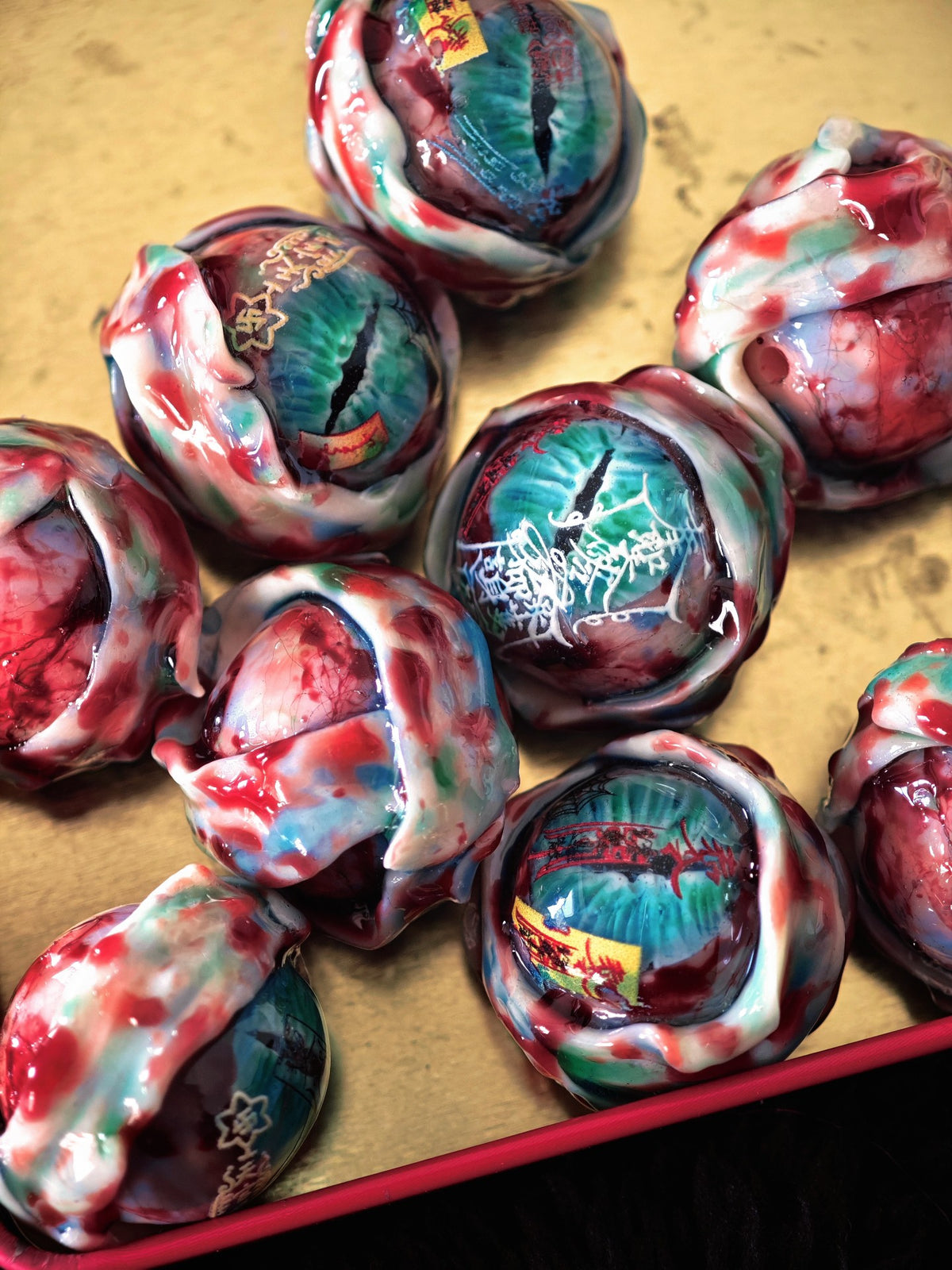 Cthulhu Eye Pupil Resin Bead Bracelet