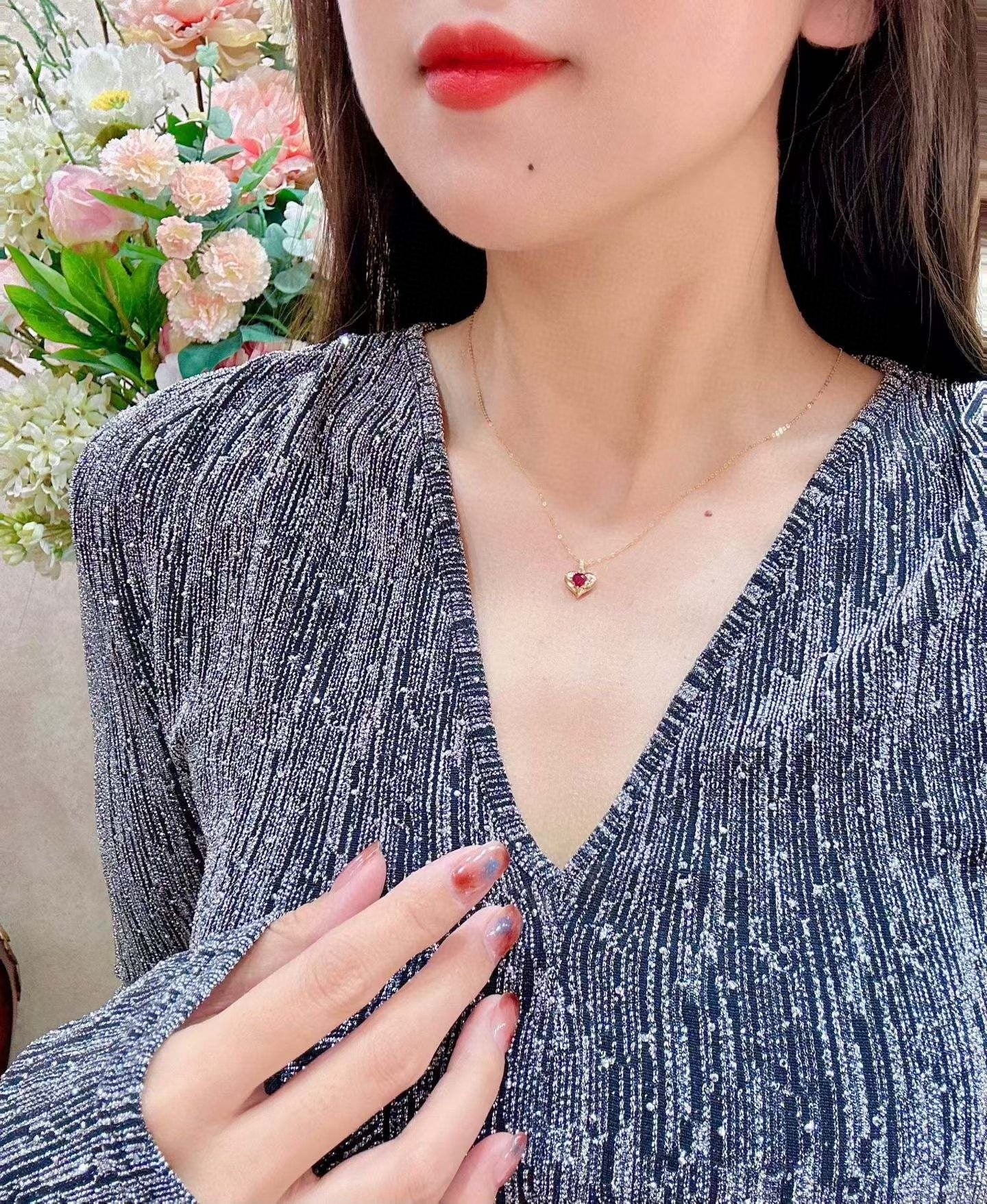 18K Gold Heart Pendant Necklace and Stud Earrings Set with Red Gemstones