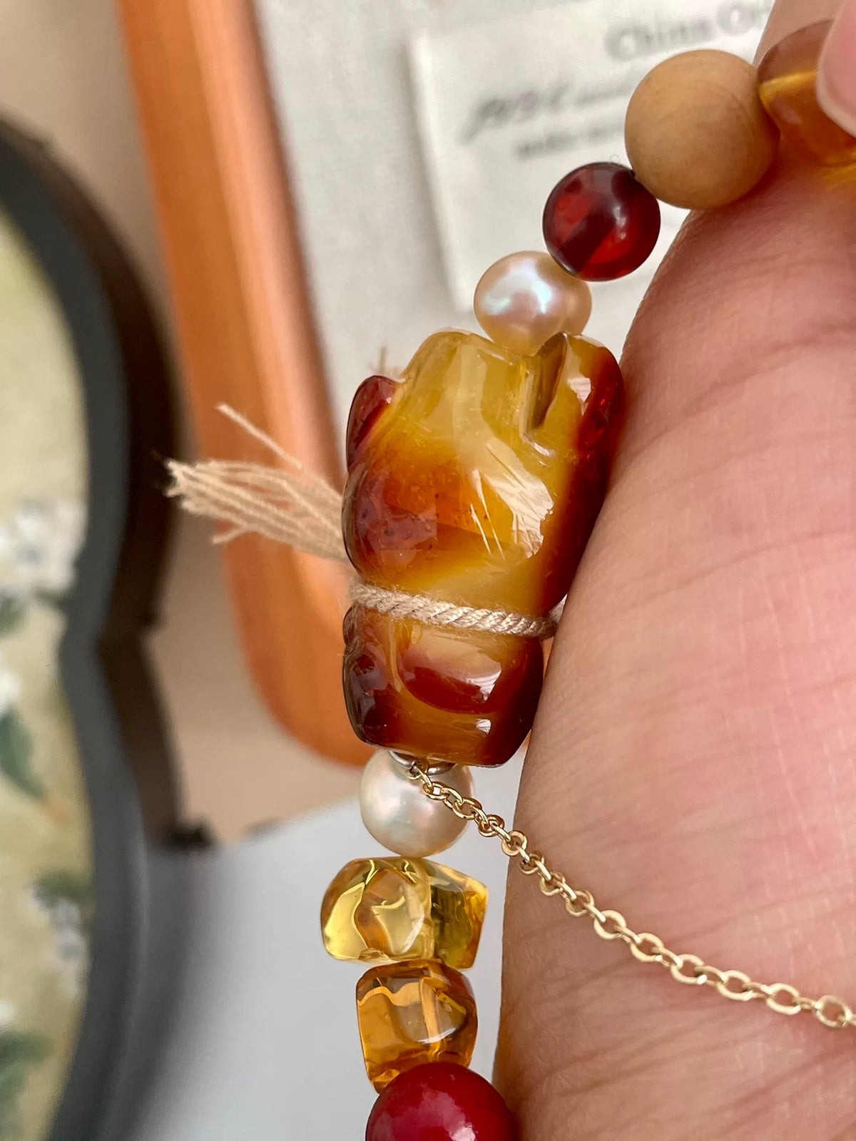 Natürliches Honigbernstein-Bären-Perlenarmband