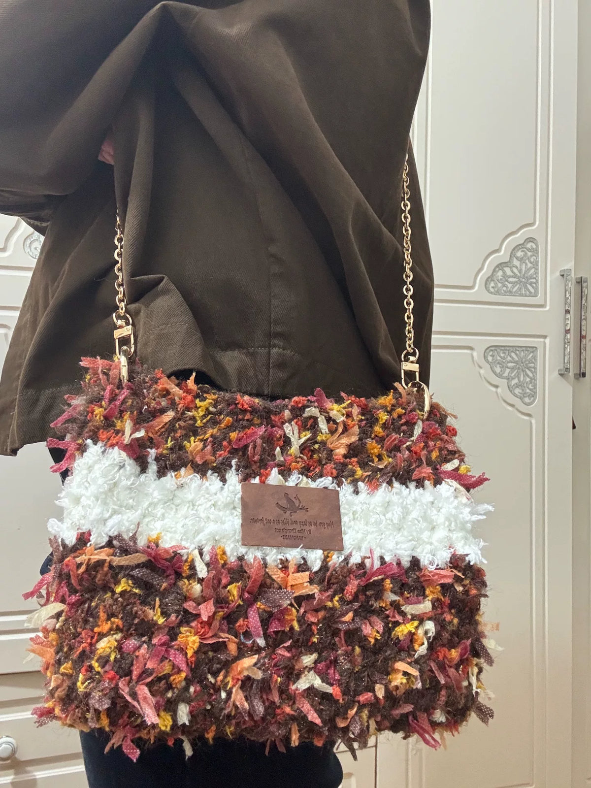 ハンドメイド シャギーファブリック クロスボディバッグ