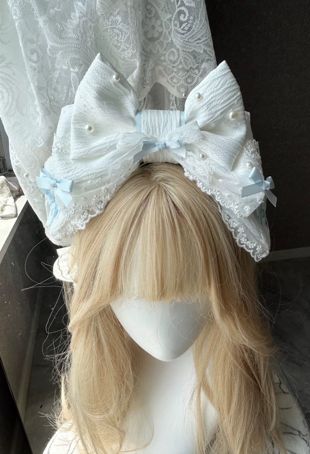 Diadema KC Lolita de encaje de tres capas azul y blanco