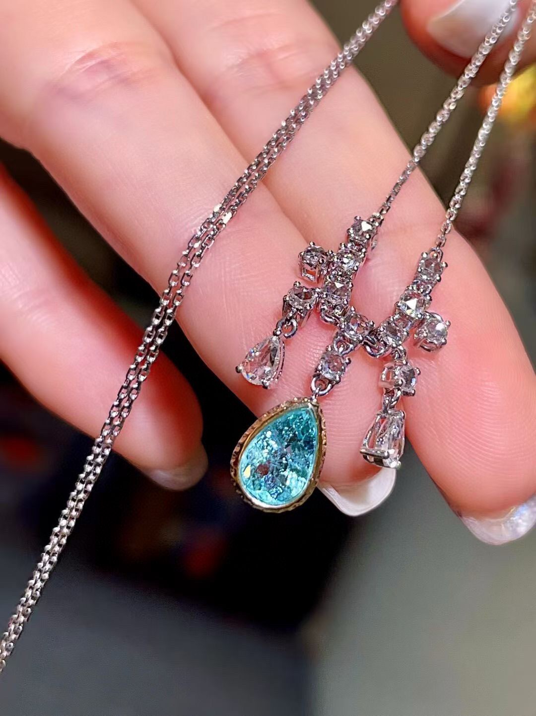 18K Gold Paraiba Tourmaline Diamond Pendant Necklace 1.13ct Main Stone 0.75ct Diamonds