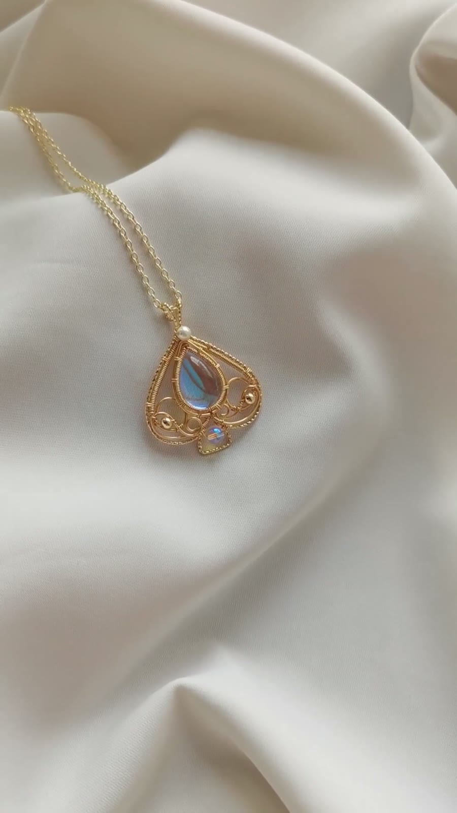 Wire Wrapped Heart Pendant Necklace