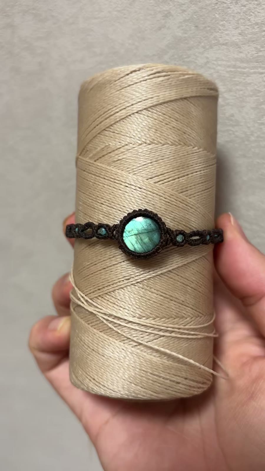 Pulseira de Labradorite Teccida com Contas Miyuki