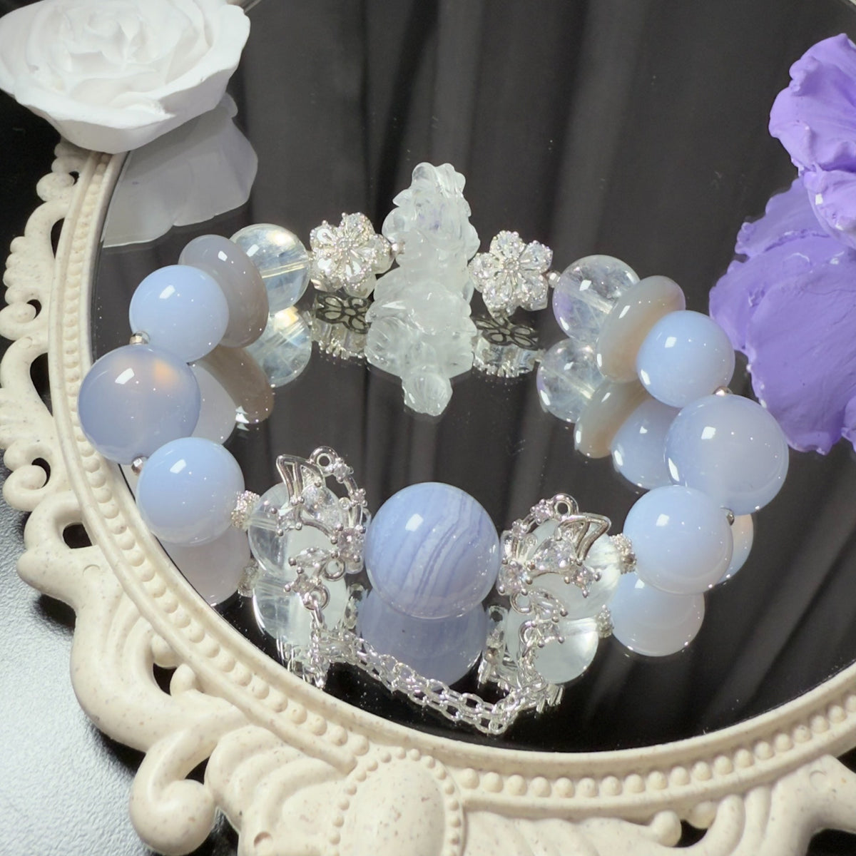 Pulseira de Pedras Naturais com Figura de Anjo