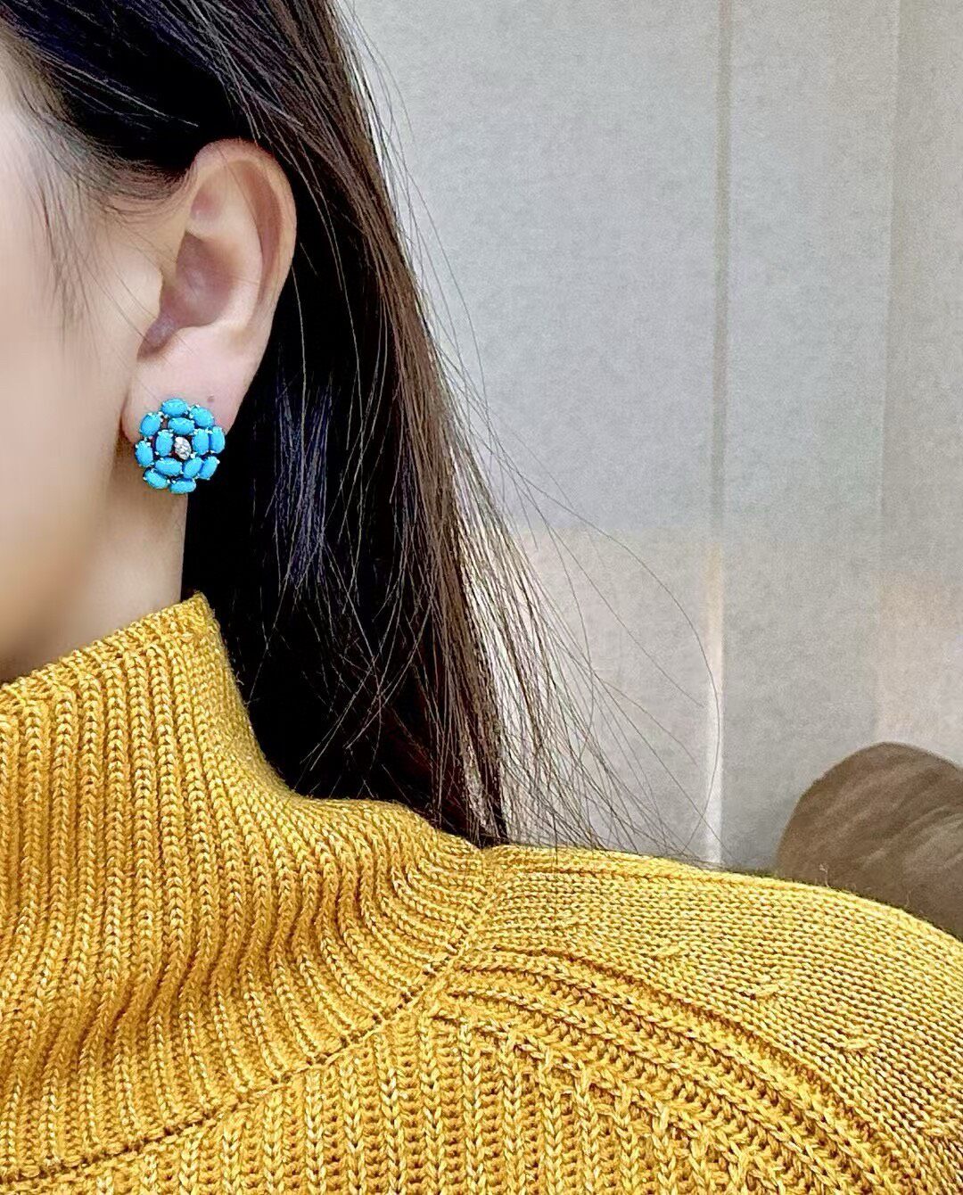 18K Gold Turquoise and Diamond Floral Stud Earrings