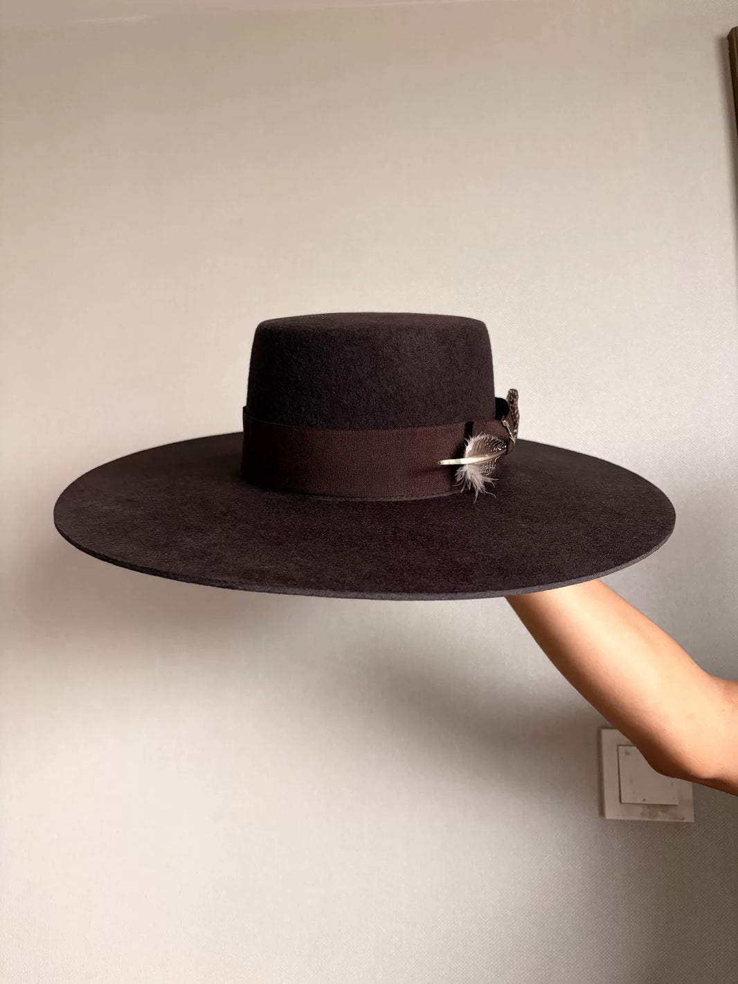 1093273982917 - Image 1