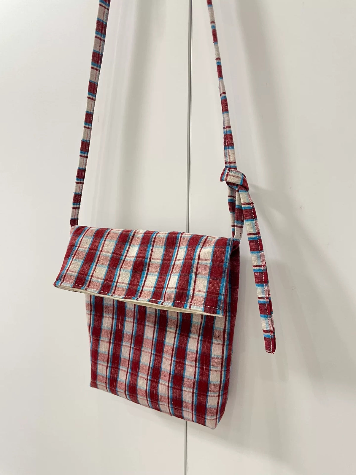 Handgefertigte Karo-Baumwoll-Schultertasche