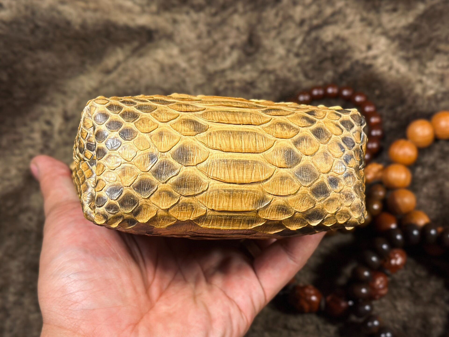 Genuine Leather Beaded Bracelet Storage Bag with Reptile Scale Pattern
