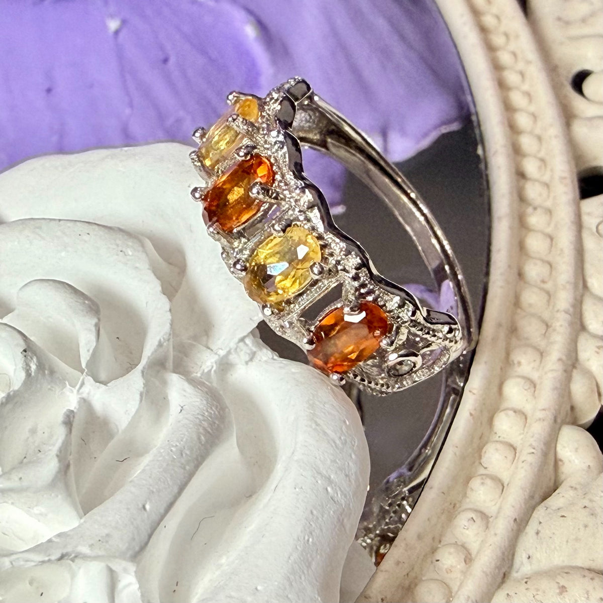 Sterlingsilber-Ring mit Durchbrucharbeit, Quarz und Granat