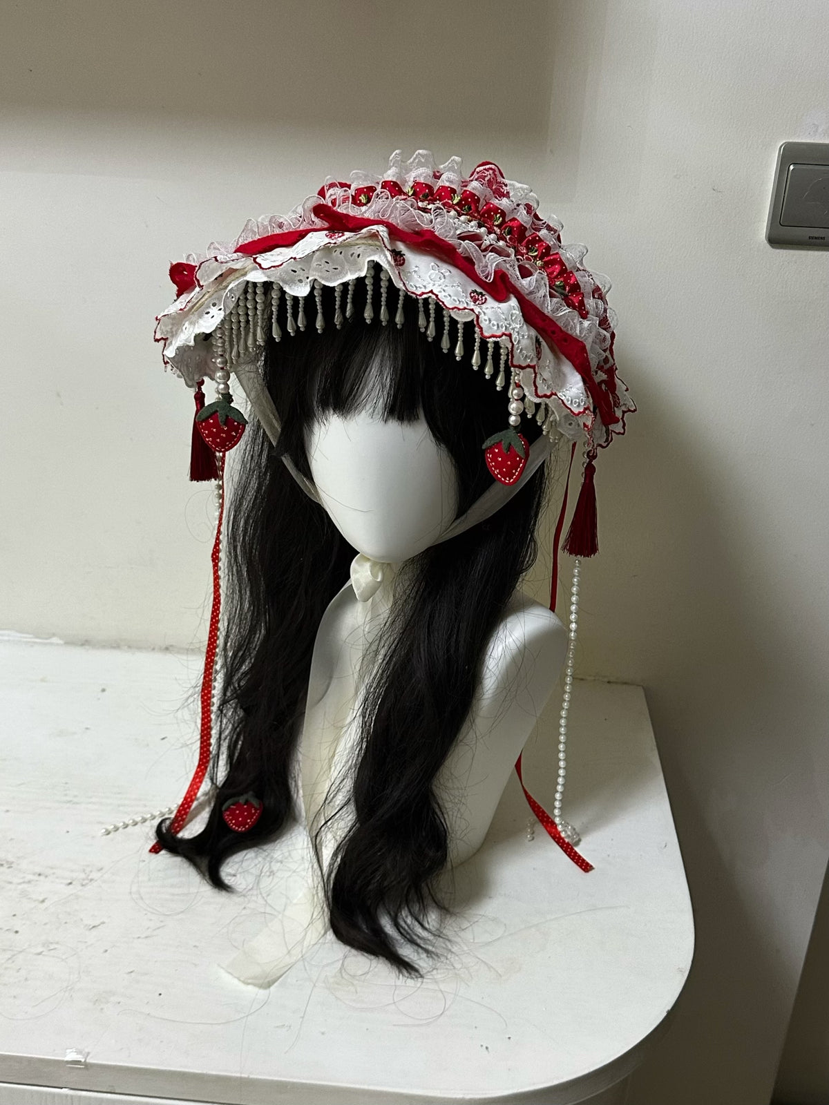 Strawberry Bonnet Lolita Red White Lace